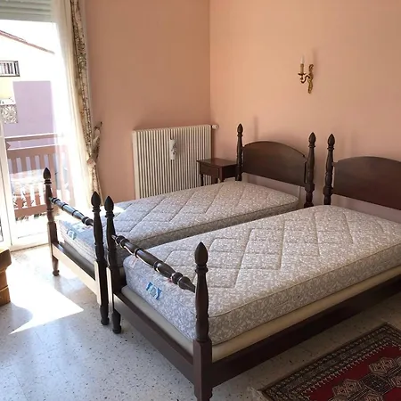 Villa T5 Avec Jardin, 100m Plage, Clim, Wifi, Pour 8-10 Pers, - Fr-1-81-524
