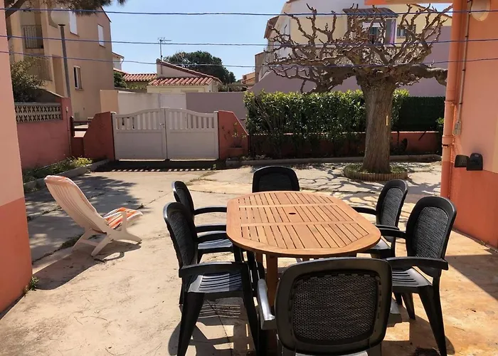 T5 Avec Jardin, 100m Plage, Clim, Wifi, Pour 8-10 Pers, - Fr-1-81-524 Βίλα Le Barcarès